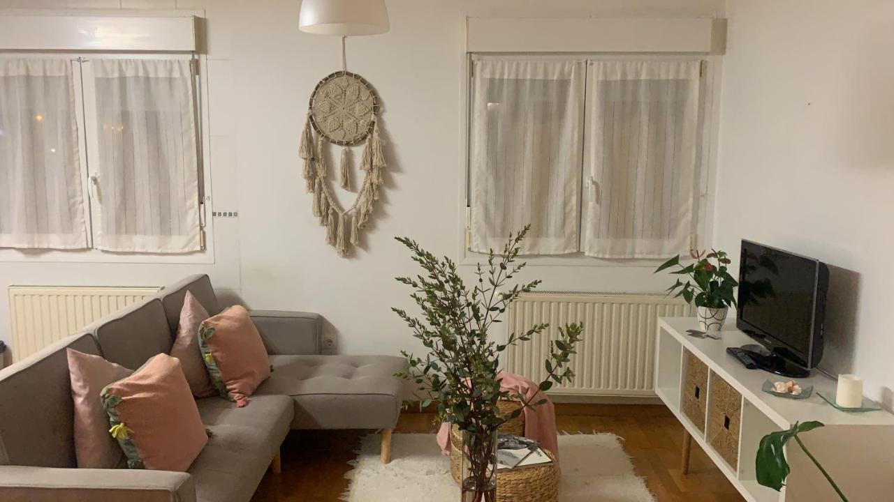 Apartamento Con Encanto Y Mucha Luz บีญาวิซิโอซา ภายนอก รูปภาพ